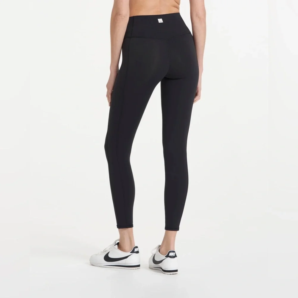 Vuori Women’s Classic Black Studio Pocket Leggings Short Inseam Size Large - Picture 14 of 14